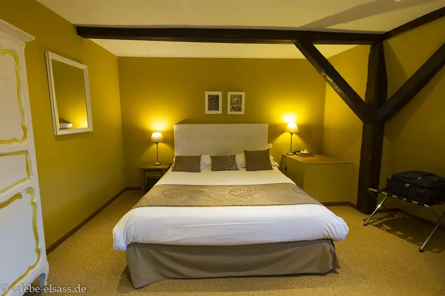 das Zimmer Soufflé au Kirsch im Le Gouverneur Hôtel von Obernai