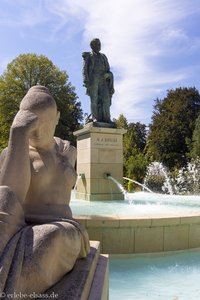 Bruat-Brunnen beim Place du Champs de Mars in Colmar