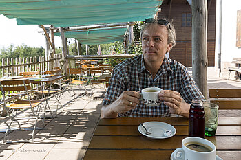 Kaffeepause in der Auberge Saint Alexis