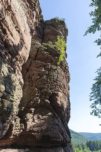 Lochfelsen am Felsenweg
