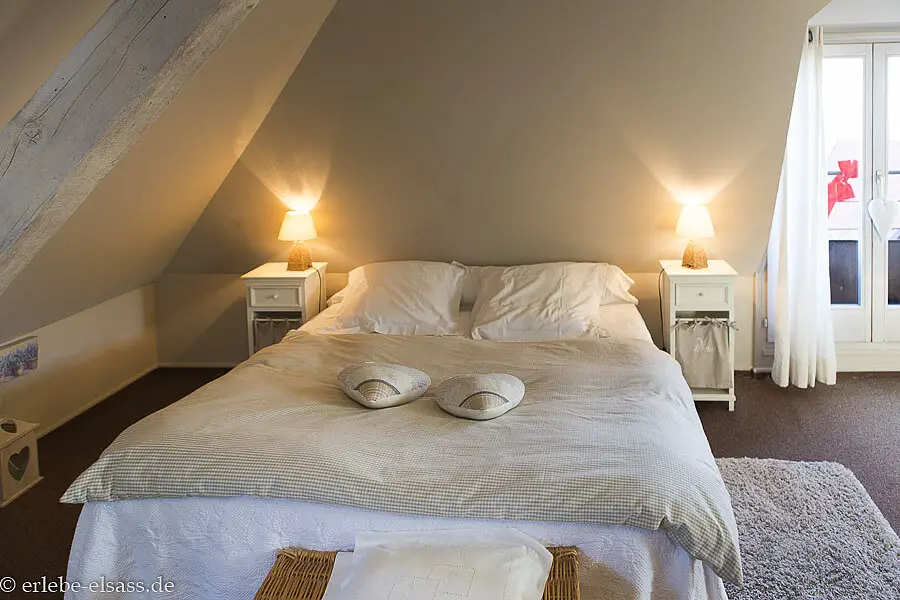 Dachzimmer im Hotel Belle Vue bei Vœgtlinshoffen
