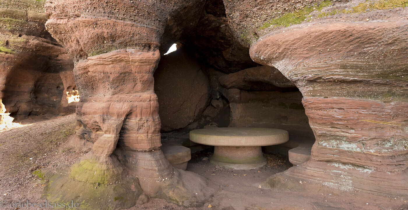 Grotte d'Amour beim Château Hunebourg