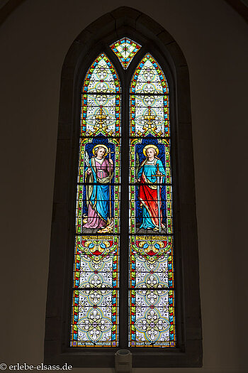 Kirchenfenster in der Kirche Saint-Georges von Schirmeck