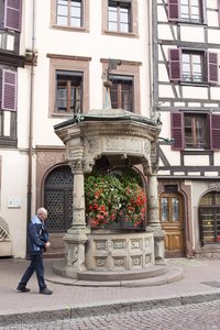 Sechseimerbrunnen von Obernai