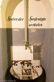 Spülen der Speisenäpfe verboten