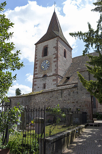 Wehrkirche von Hunawihr im Elsass