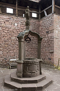 Brunnen im Neorenaissance-Stil