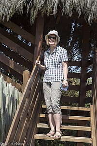 Anne bei sommerlicher Hitze im Cigoland bei Sélestat