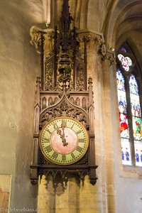 Uhr in der Stiftskirche Saint Martin von Colmar